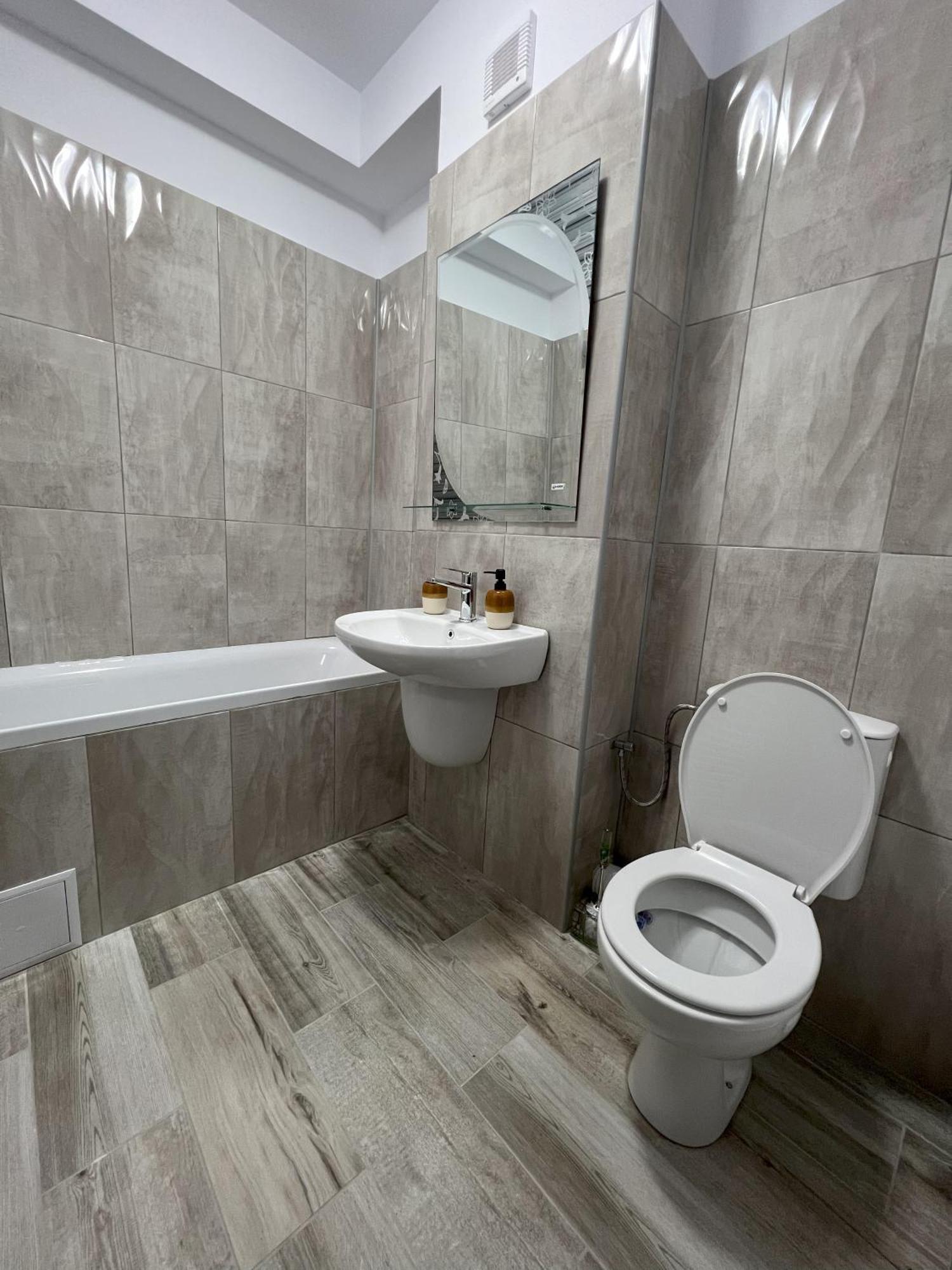 Refined Studio Haven At Exigent Plaza - 08 Bucureşti Exterior foto